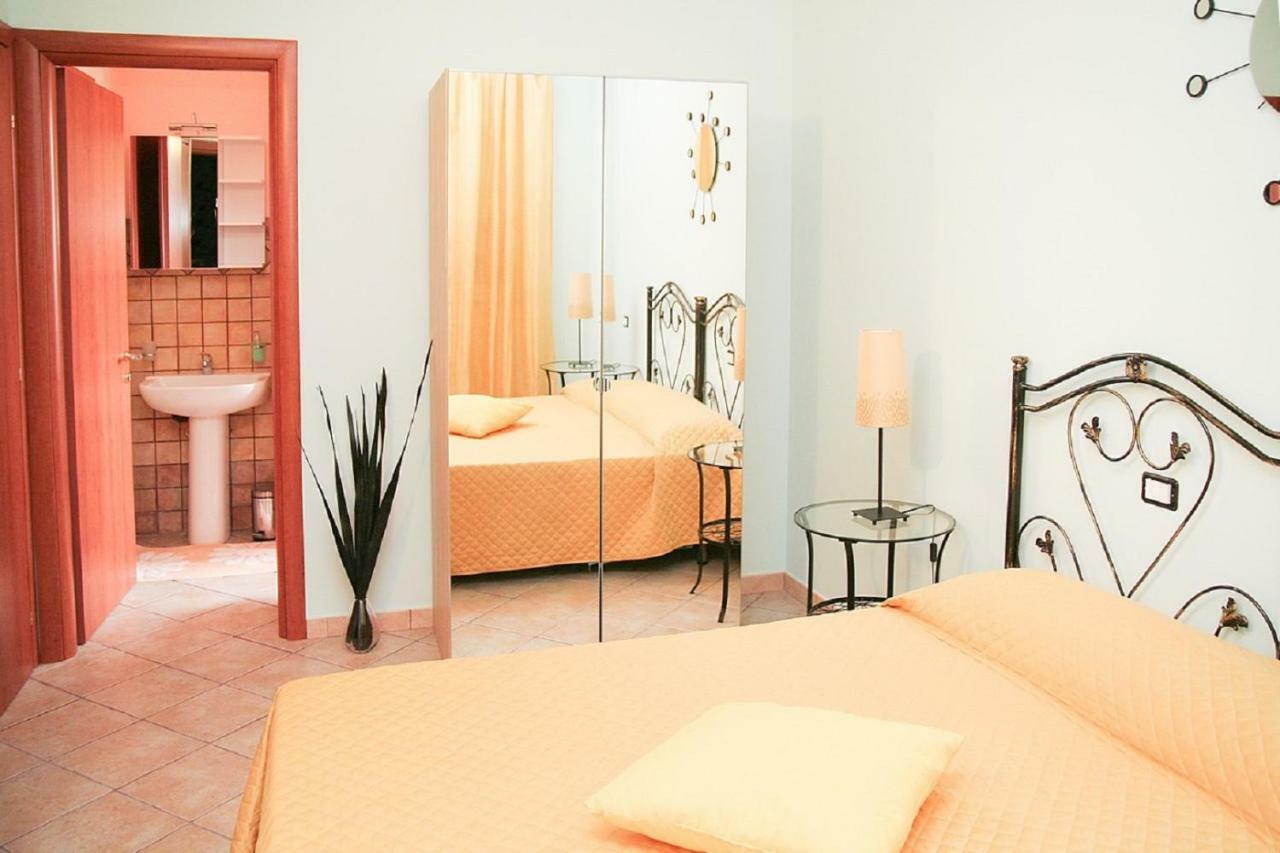 Sicilia Mare Apartments Сан Леоне Екстериор снимка